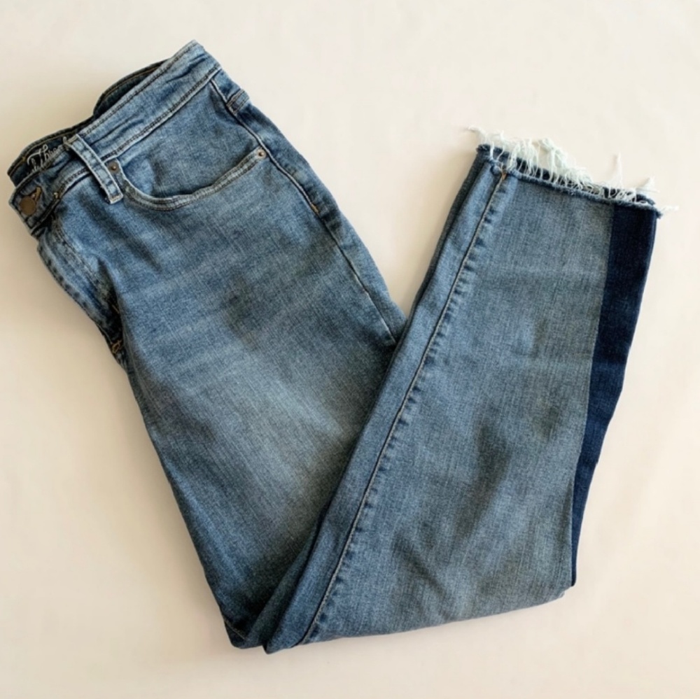 Universal Thread High Rise Straight Raw Hem Jeans